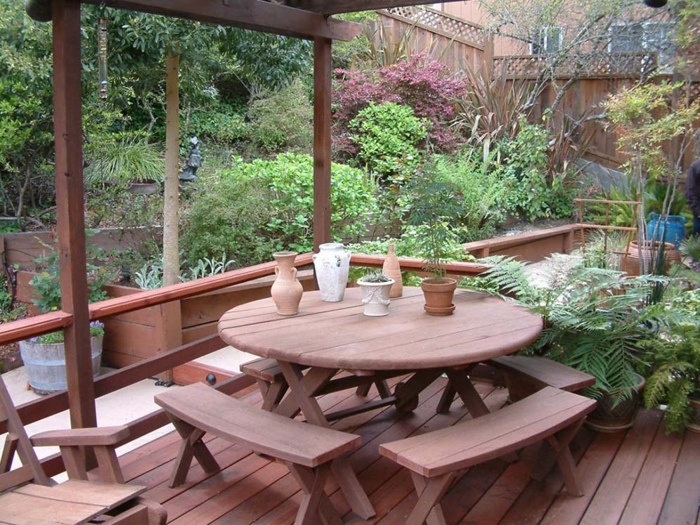 Patio in Lush Garden