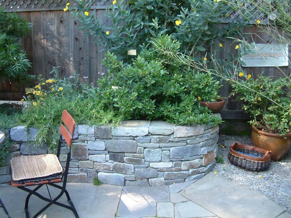 Courtyard Raised Planter