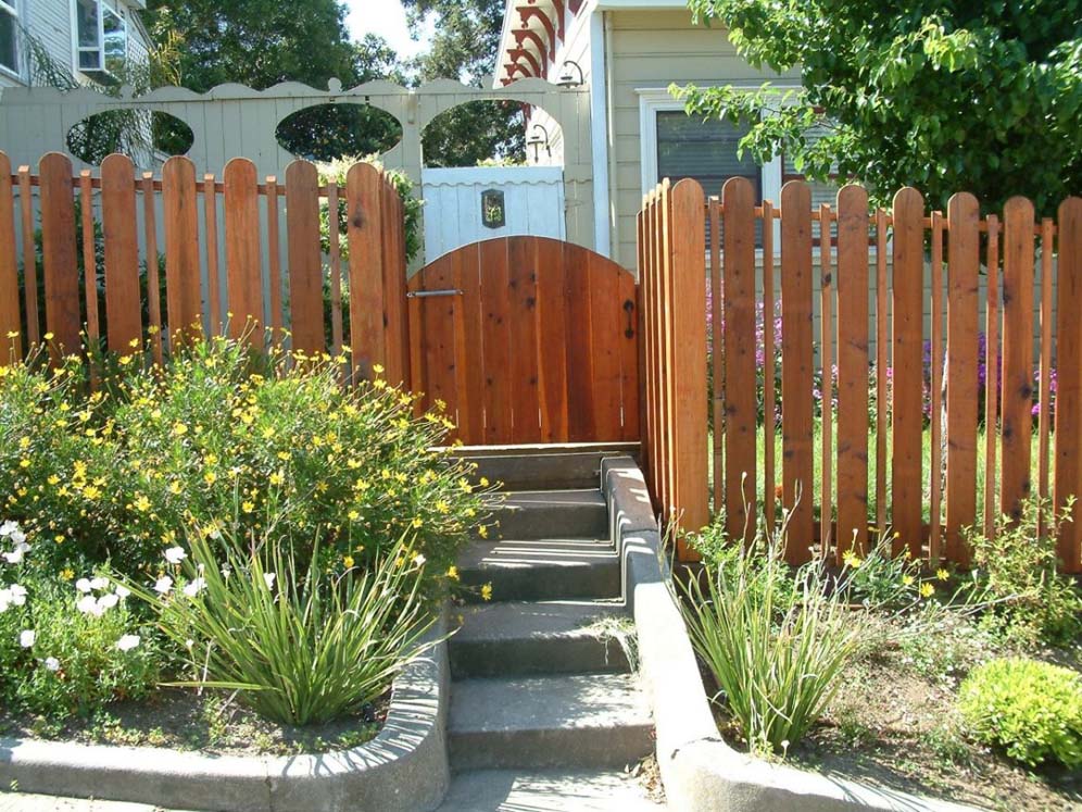 Tasteful Fence and Gate Combo