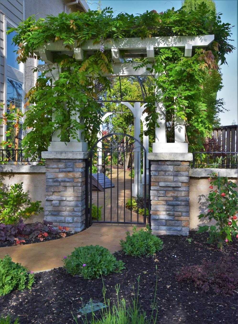 Wisteria Entry